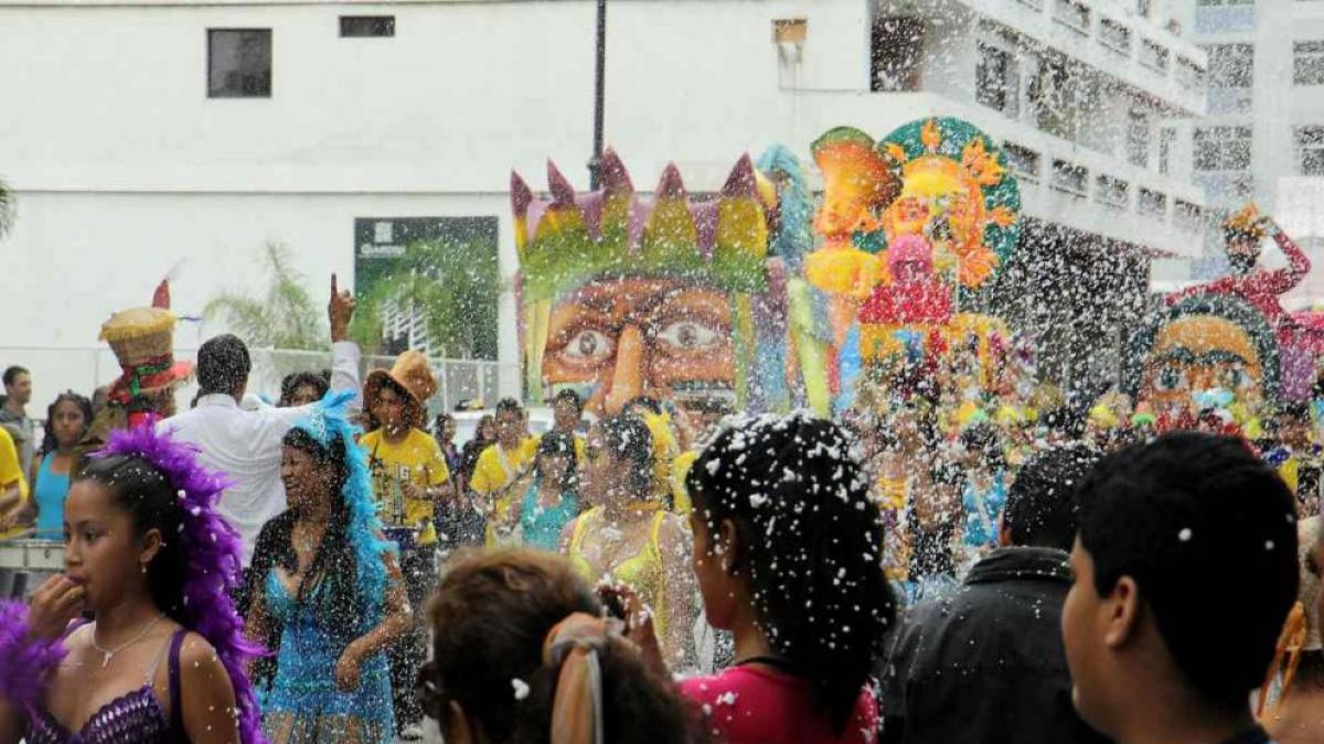 Las actividades del feriado de Carnaval empezarán el próximo sábado con un desfile en el que se exhibirán carros alegóricos alusivos a la fecha.