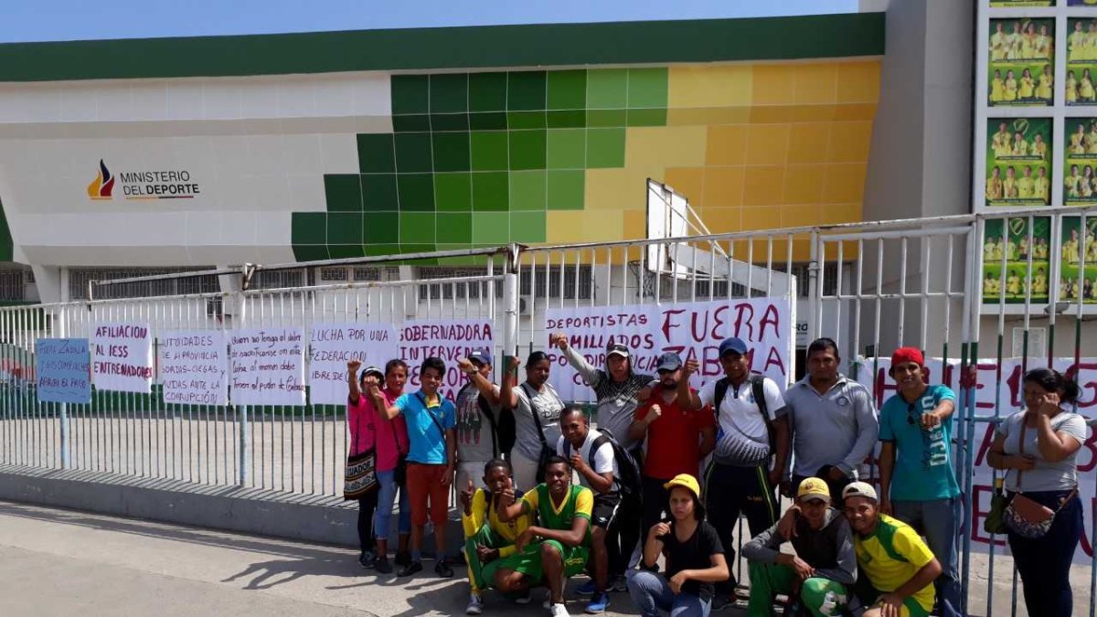 Julio Figueroa, entrenador de atletismo de FEDEORO, explica que el problema radica en la serie de supuestas irregularidades que se vienen dando al interior de ente deportivo de la provincia.