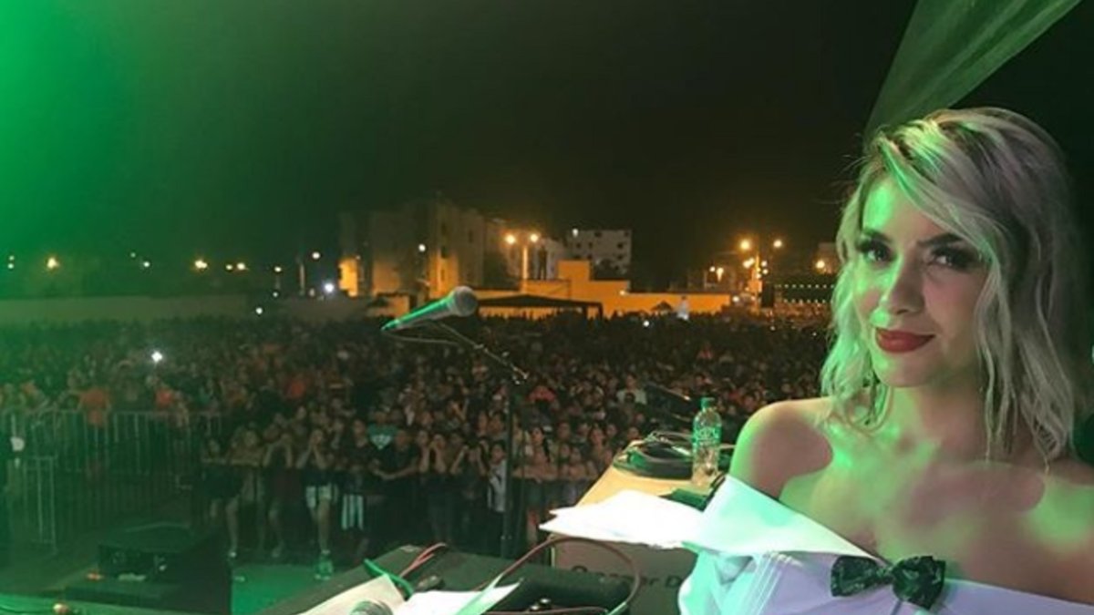 La actriz María Fernanda Ríos estuvo animando un evento en Crucita, Portoviejo.