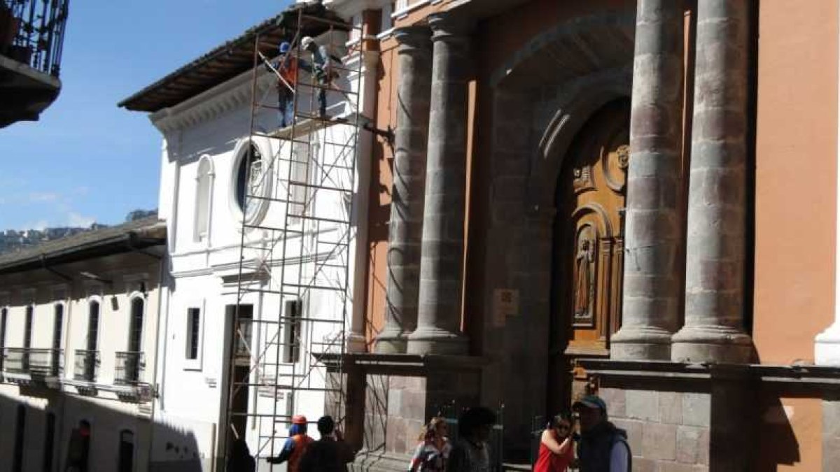 Los trabajos se los realizan dentro del marco del Plan de Preservación y Embellecimiento del Centro Histórico.