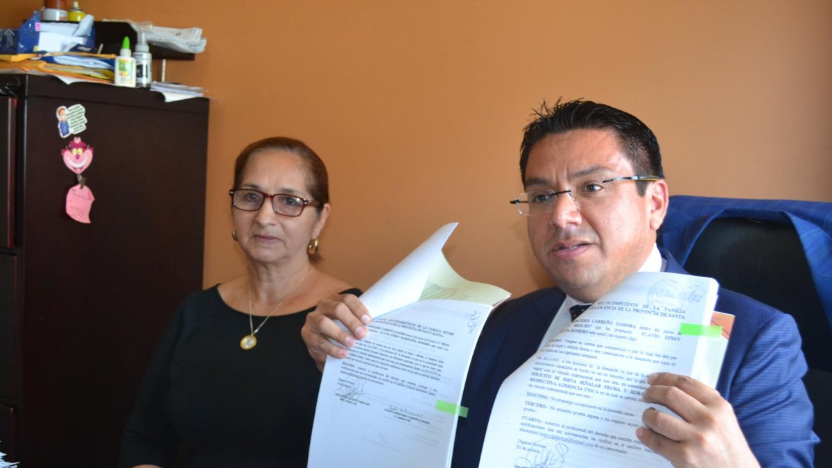 La mujer acudió a un abogado, con el que puso 6 denuncias.