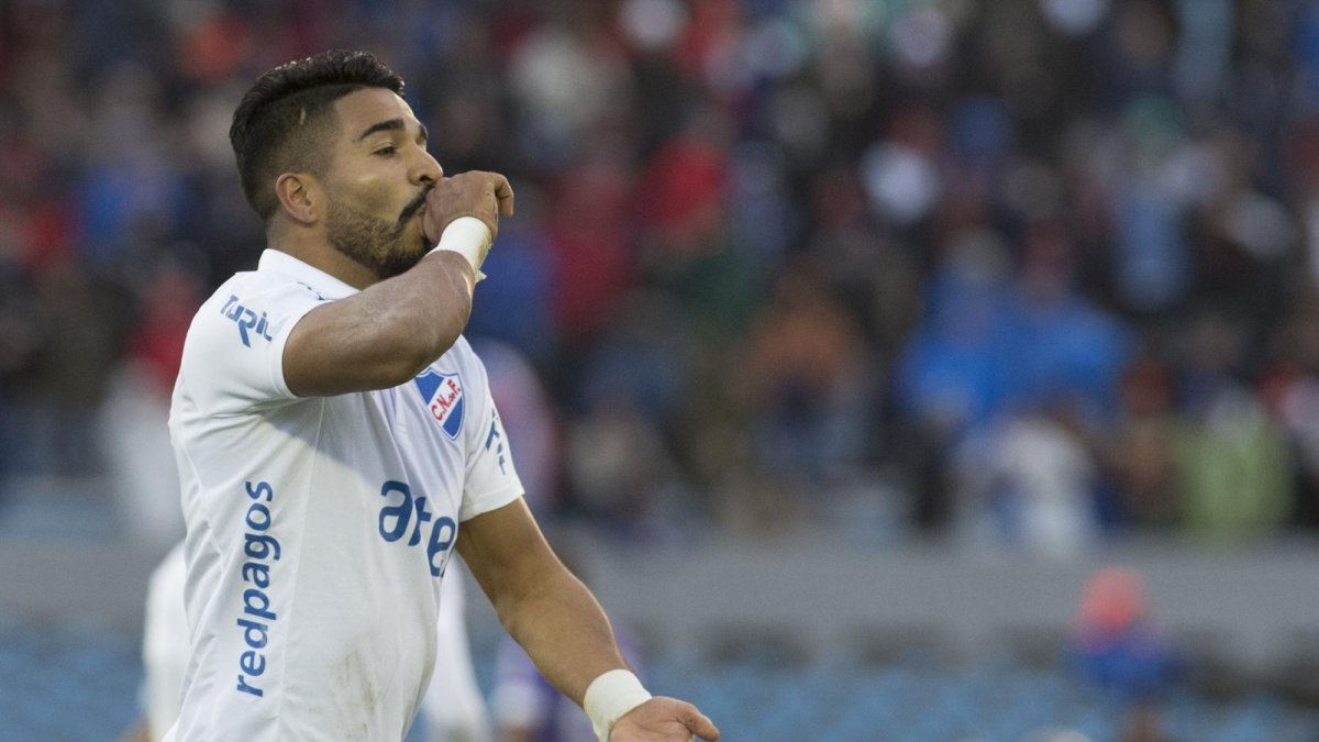 Botafogo y River Plate también buscan fichar al delantero de 23 años.