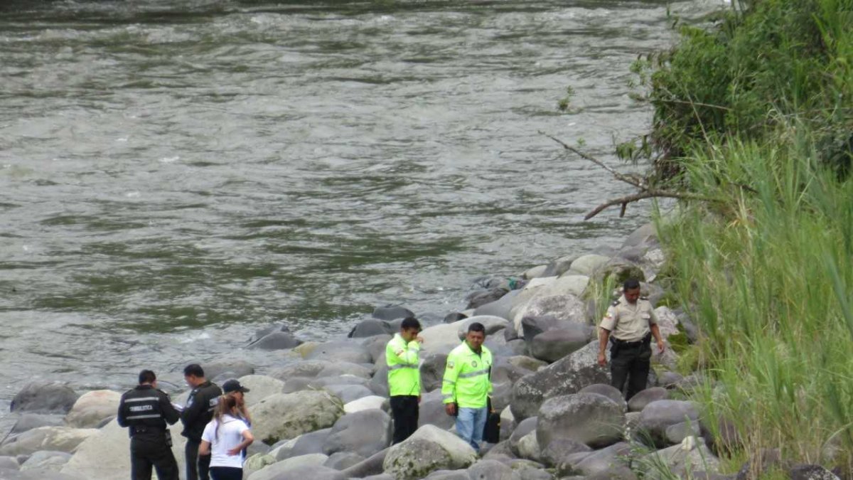 La esposa del fallecido pidió que se informe a la embajada.