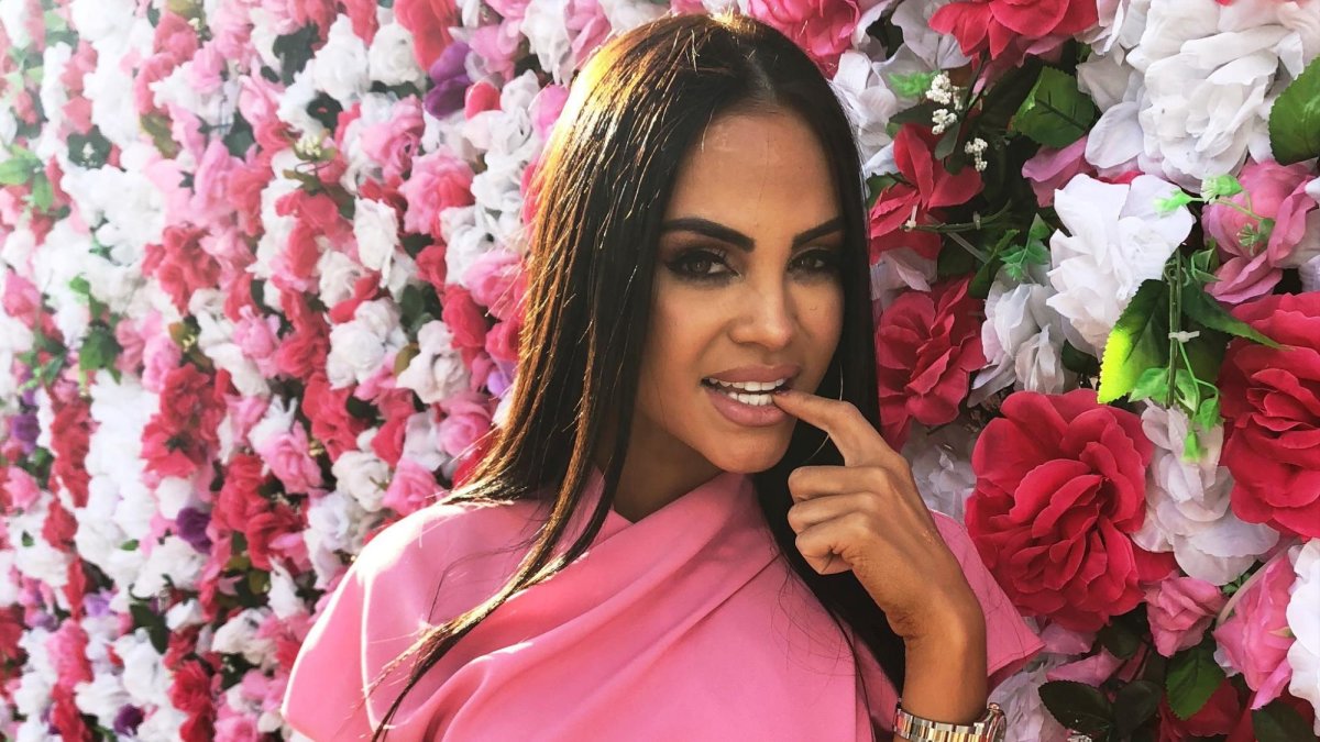 La cantante saltó al mundo del espectáculo en 2011.