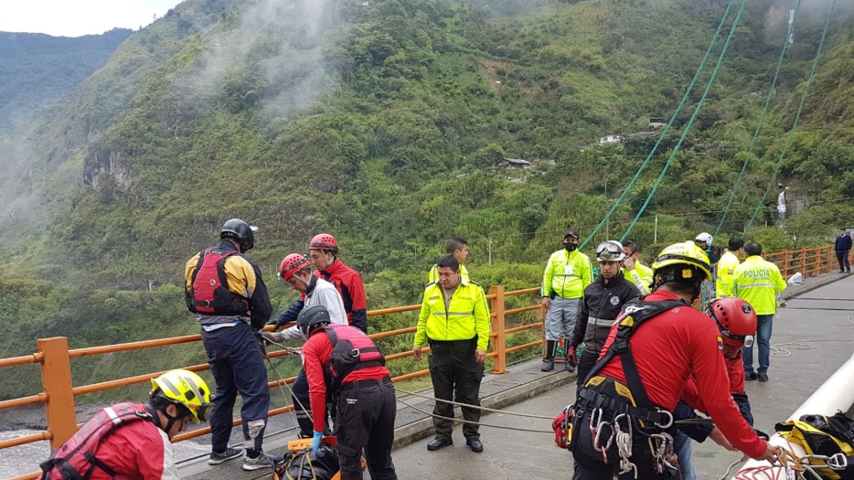 El cadáver de un hombre fue encontrado en la represa Agoyán.