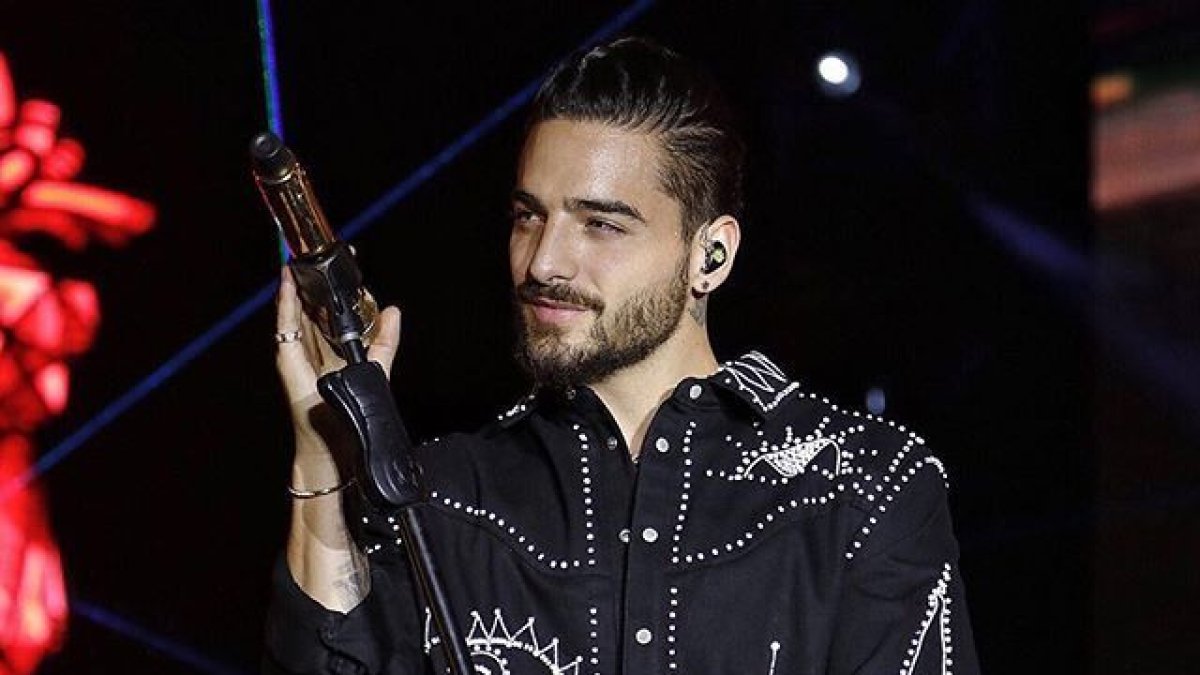 Tras el anuncio, algunos expertos en espectáculos aseguran, que su participación en este proyecto, elevarán aún más la carrera de Juan Luis Londoño Arias, nombre real del artista.