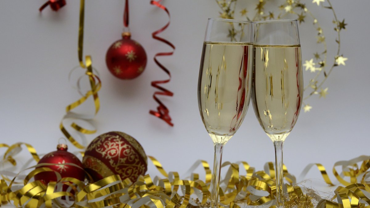 Los restaurantes aceptarán comensales, pero solo el 50 % del aforo.