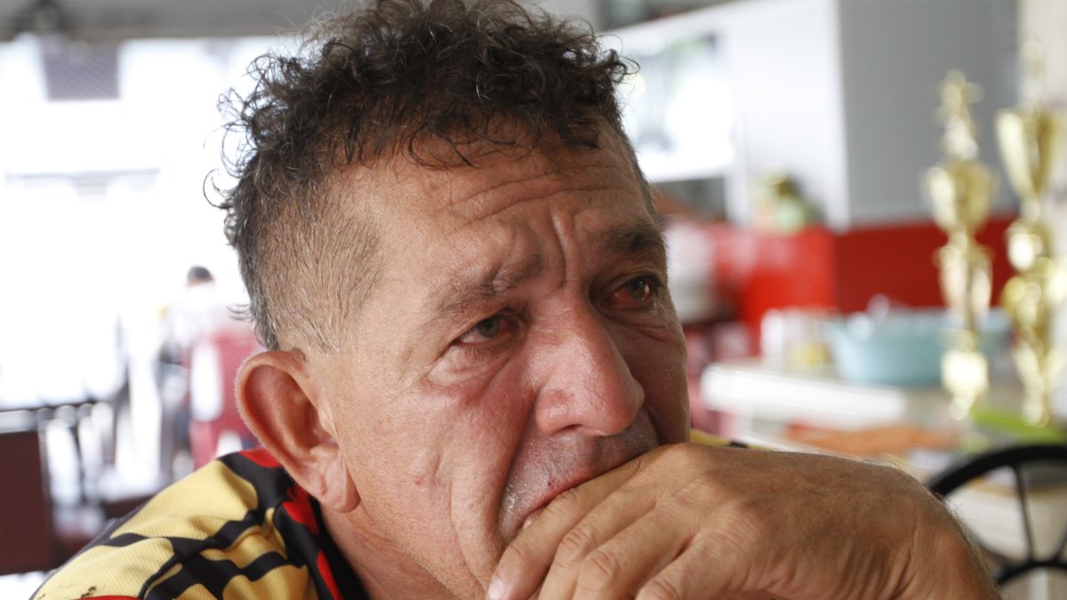 Víctor Mendoza, exarquero de Barcelona, sufrió dos infartos: su familia pide oraciones y ayuda
