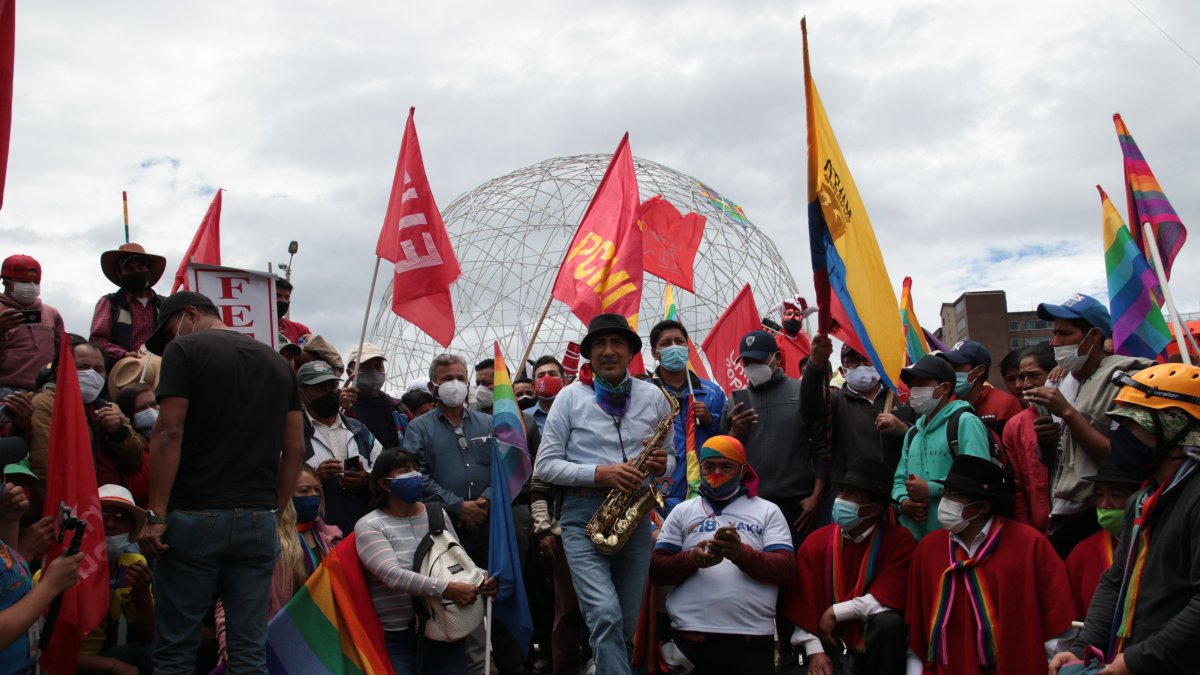 Los movimientos indígenas de varias partes del país fueron convocados por la Ecuarunari.