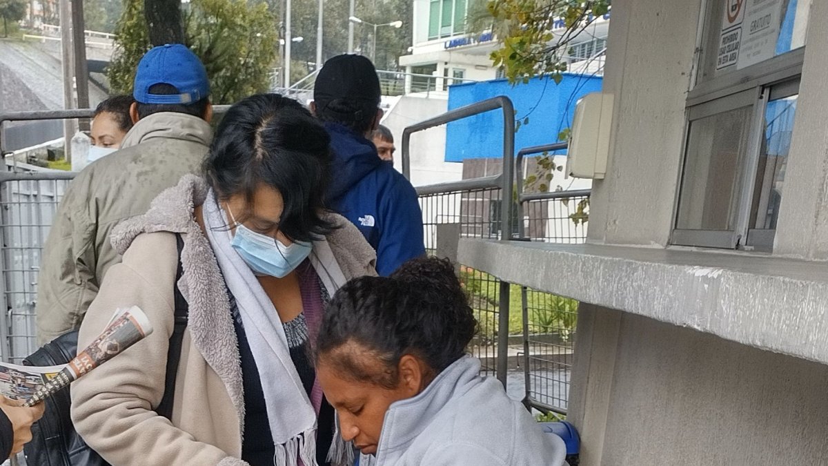 La madre del infante se desmayó en el anfiteatro.