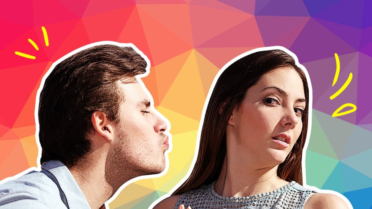 Lo rechaza aunque esté enamorado de ella.