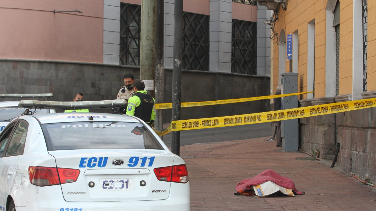 No hubo familiares ni amigos en el lugar donde murió Manuel Carmona.