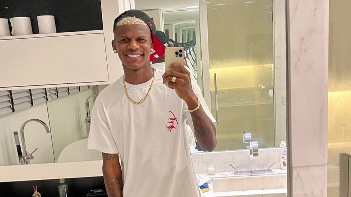 El zaguero Robert Arboleda fue separado del Sao Paulo por faltar a una convocatoria.