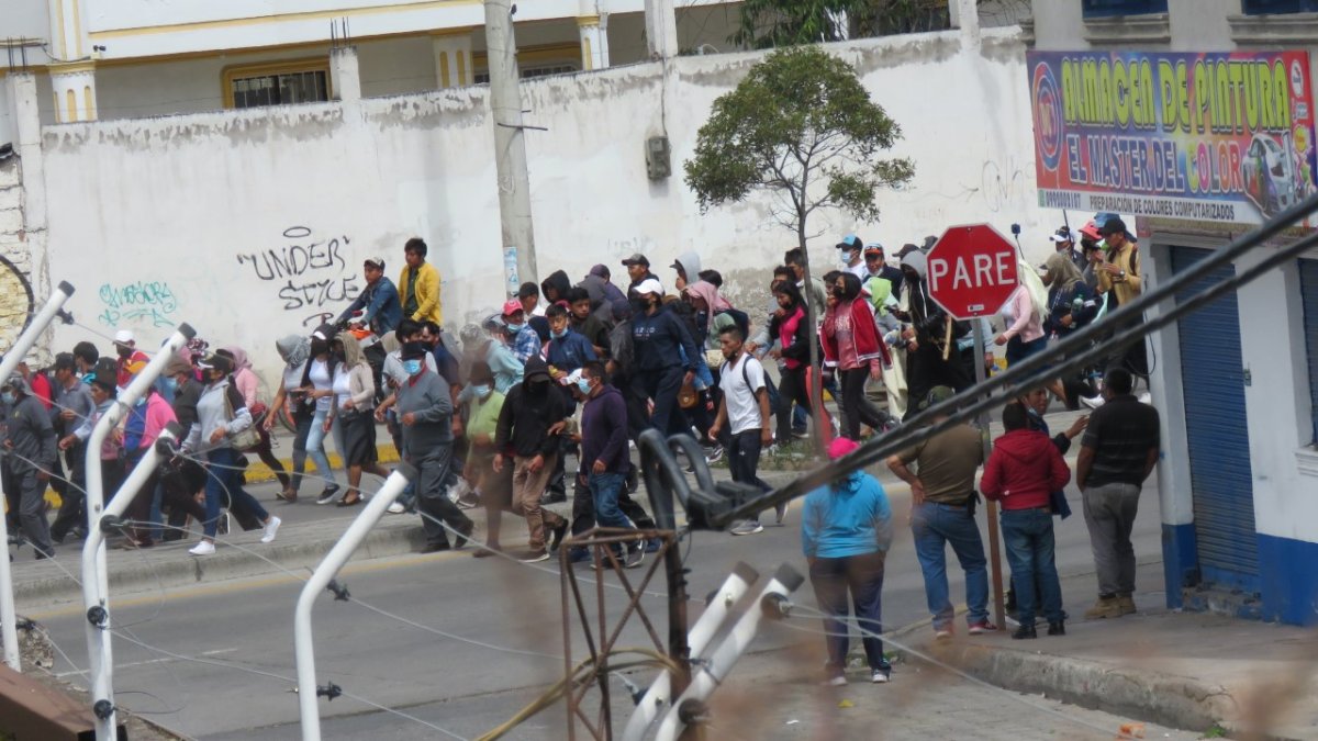 Empieza a sentirse desabastecimiento en varios cantones de la Sierra central.