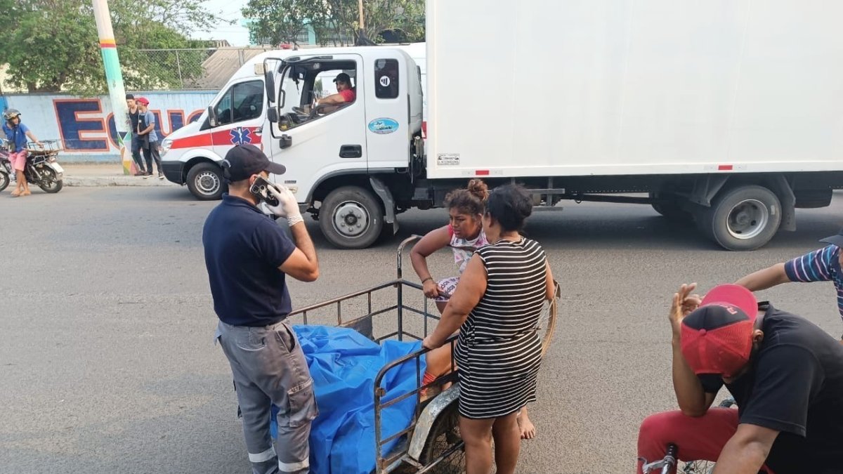 A José Gregorio Morante lo trasladaban en triciclo a una casa de salud.