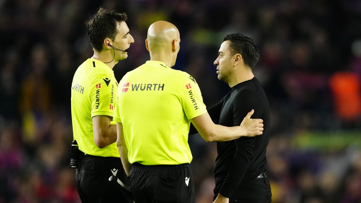 La relación de los blaugranas y los árbitros en la liga española está bajo investigación.