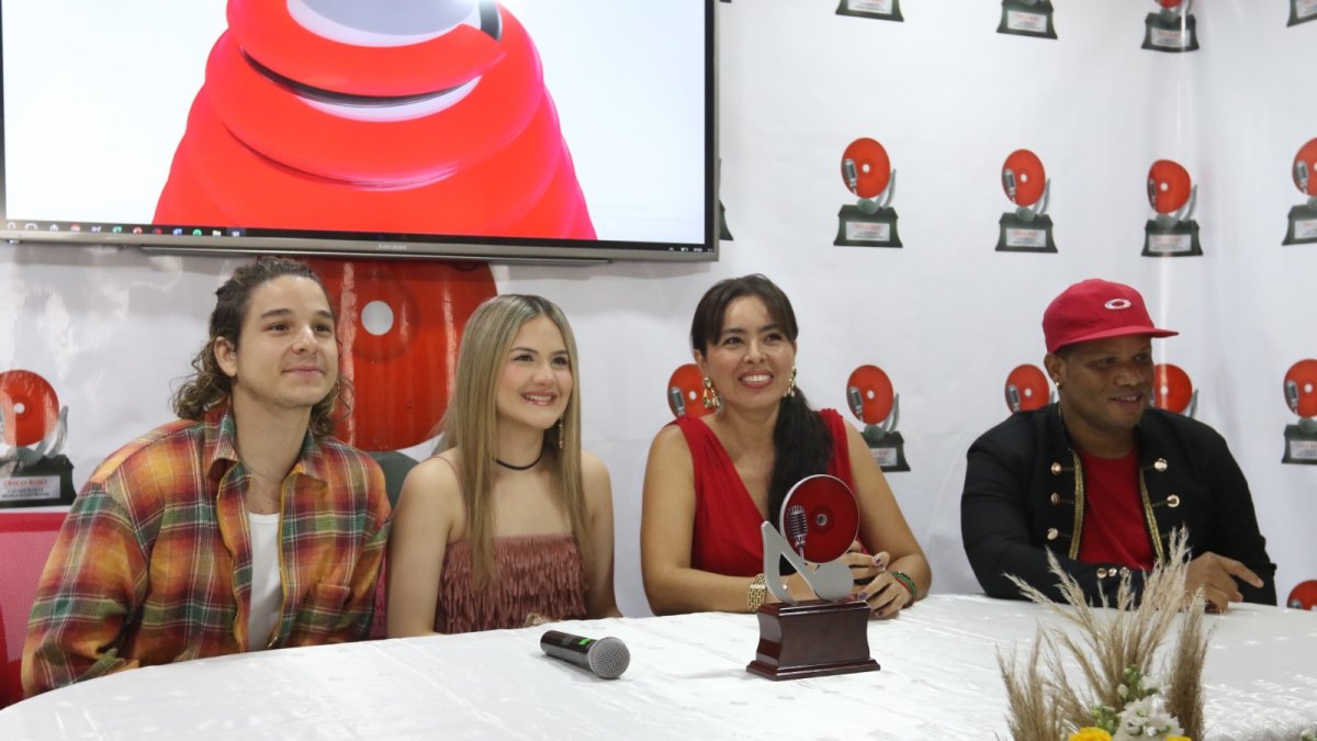 Este 4 de abril fue la rueda de prensa de los premios Disco Rojos.