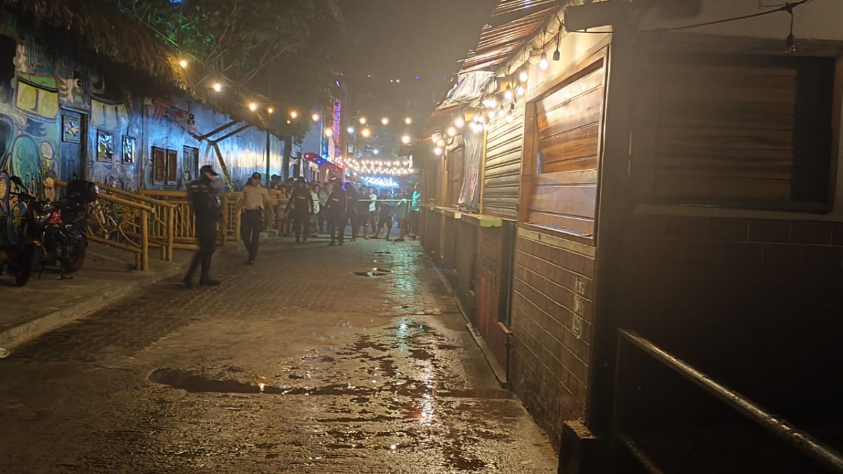 Un ciudadano fue baleado en el balneario Montañita.