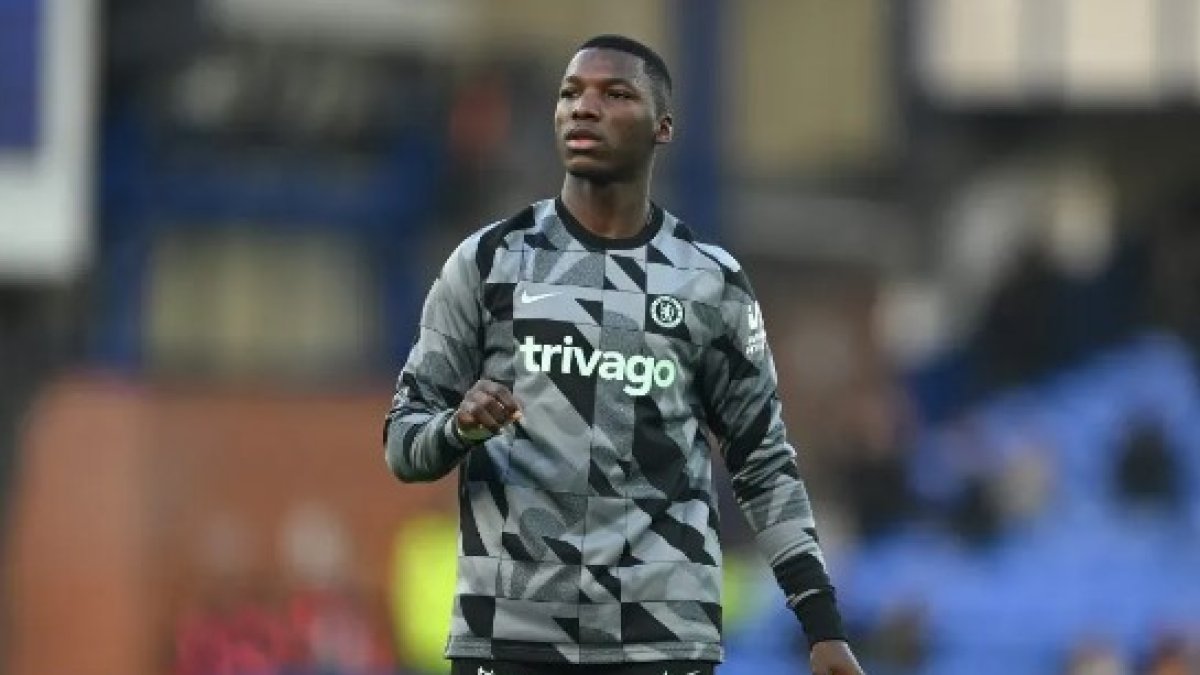 Niño MoiEl ha disputado 17 de los 18 partidos con el Chelsea, entre la Premier League y la Carabao Cup.