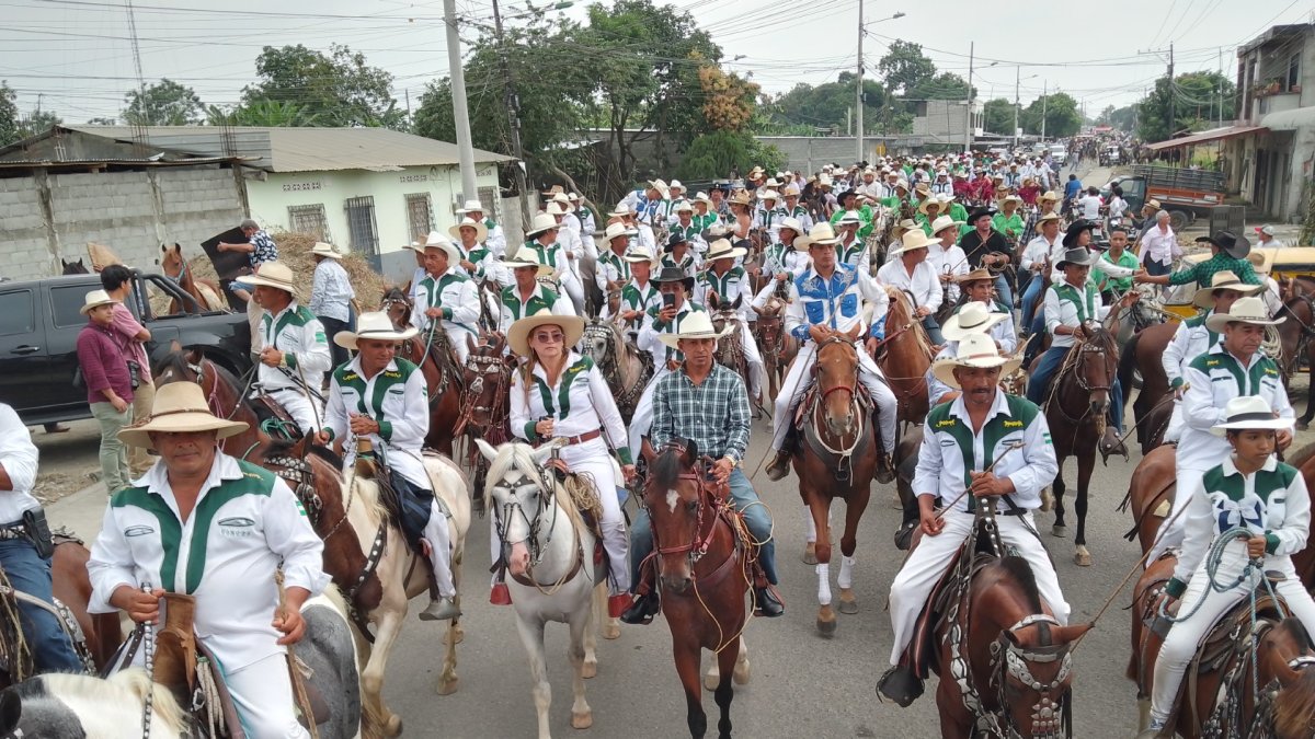 La cabalga empezó cerca de las 17:00 de este 7 de julio.