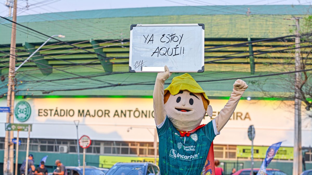 Bananerito cuando viajó a Brasil a apoyar a Ecuador.