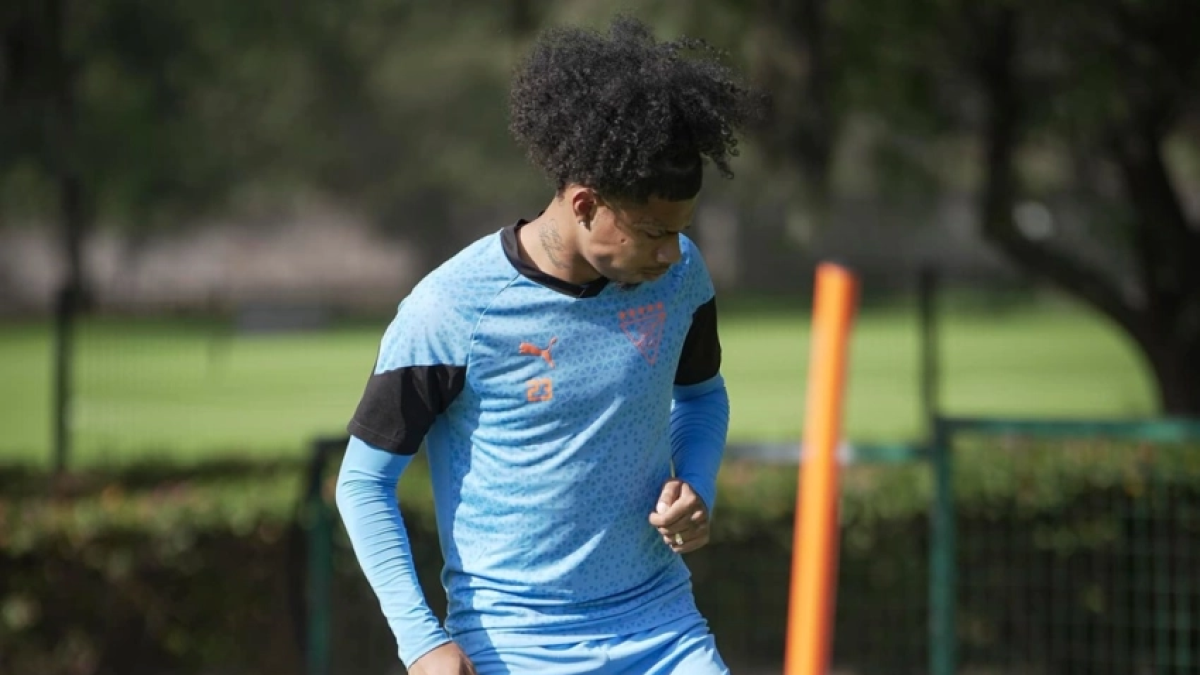 El jugador Marco Angulo en una de los entrenamientos de Liga de Quito