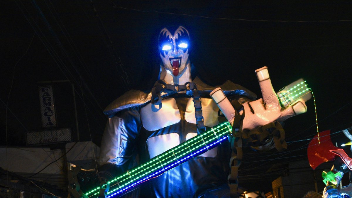 Aún no se confirma si los ‘viejos’ del suburbio serán exhibidos por las noches.