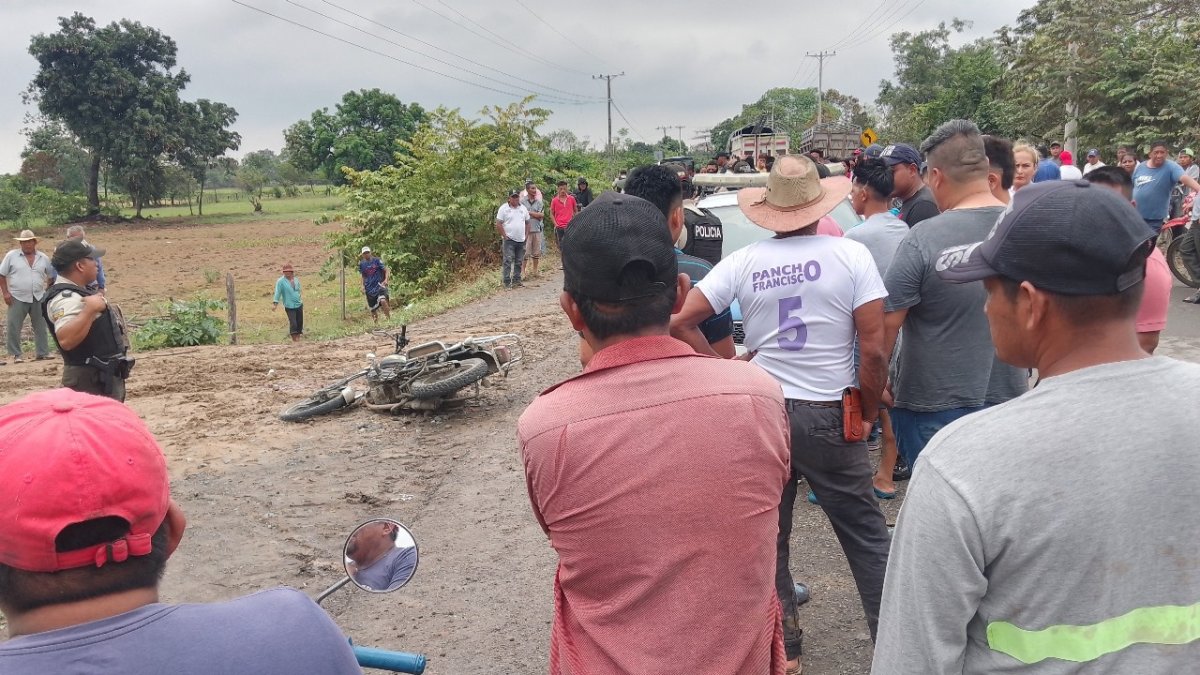 El cuerpo, minutos después del hecho, fue identificado.
