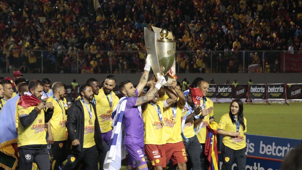 Aucas ganó su primer título en 2022, un éxito que le generó líos con los jugadores que llegaron hasta FIFA.