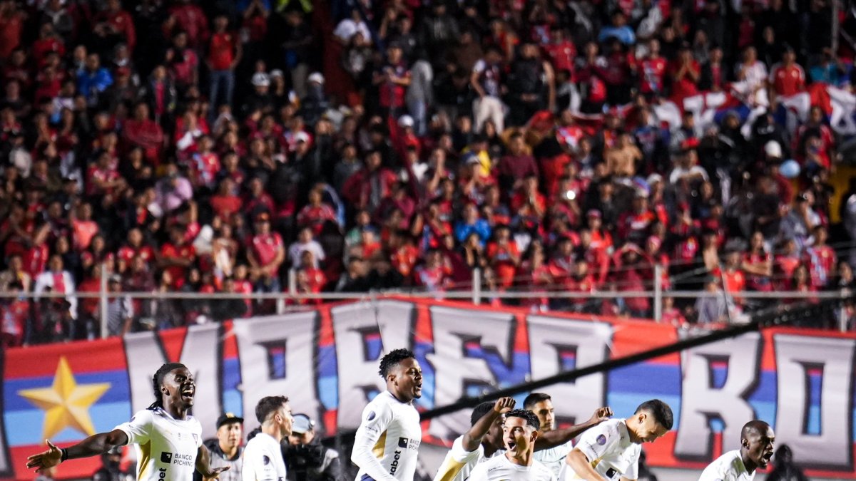 Liga de Quito se consagró campeón de la Supercopa Ecuador, luego de ganar en penales a El Nacional