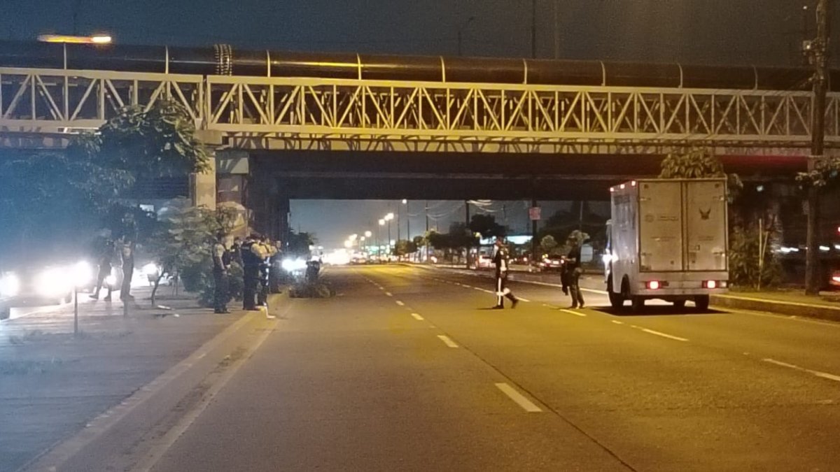 El puente donde aparecieron los cuerpos.