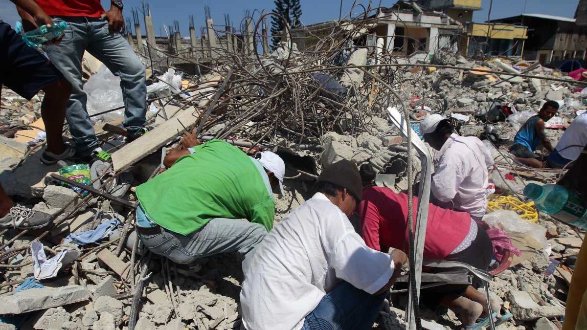 El terremoto del 16 de abril de 2016, con epicentro en Pedernales (Manabí), también ocurrió por el movimiento de las placas tectónicas.