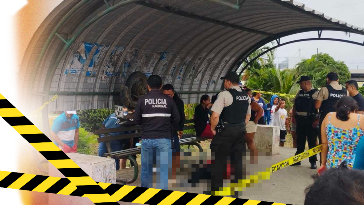 El cuerpo quedó al pie de la banca, bajo el techado del paradero.