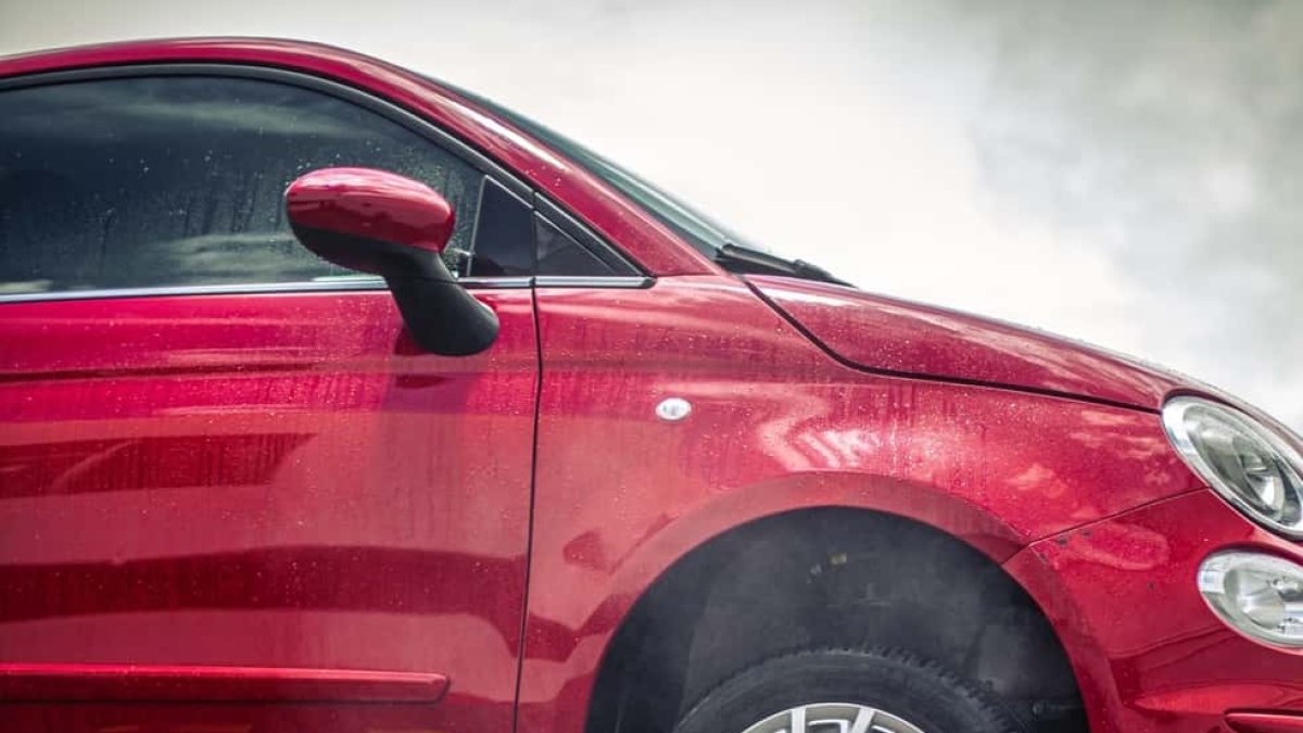 Se requiere pulverizar el químico para aplicarlo homogéneamente al carro.