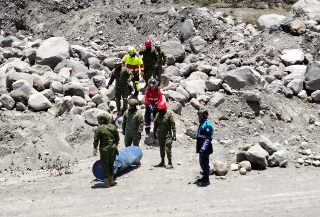 Cotopaxi: bomberos, policías y militares se capacitan en el método arcon
