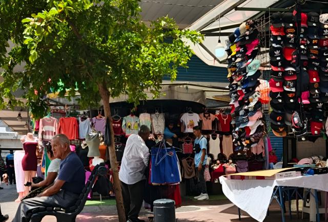 Video destapa el lado oscuro del comercio en Guayaquil: "La corrupción regresó"