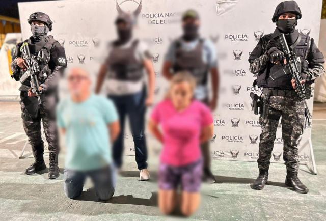 Policía captura a dos personas por extorsión en Esmeraldas