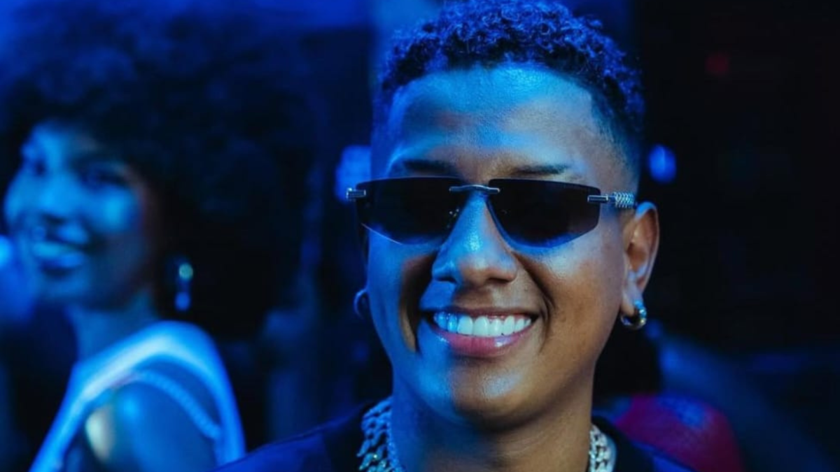 Jombriel anuncia su primer álbum 'De la suerte', que incluye 15 canciones y colaboraciones con grandes artistas.