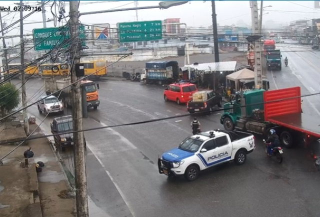Explota otro coche bomba en Guayas este 15 de octubre: ocurrió en el puente Churute