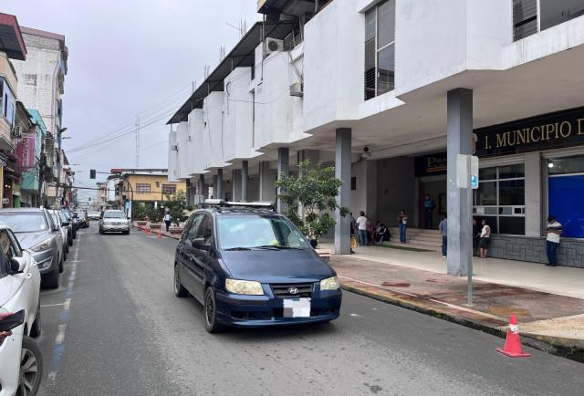 Terror en Pasaje: ¿Qué hallaron en funda de basura frente al Municipio?