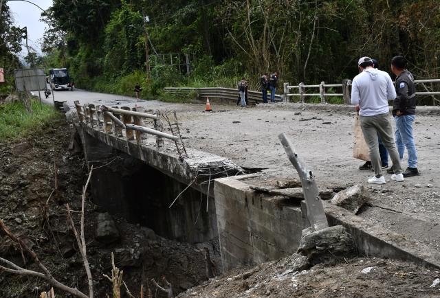 Atentado en puente de Pasaje: Colocaron cilindros de gas en bases