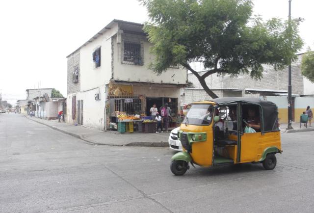 Abatido por la Policía en el sur de Guayaquil: "no hay cómo salir ni a la tienda"