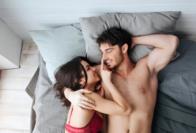 Si tu pareja calla en la cama, esto podría significar más de lo que crees