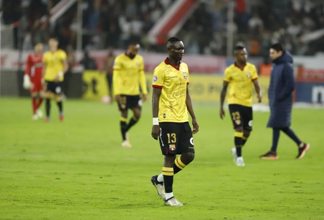 Barcelona SC cae goleado 3-0 ante Liga de Quito y desciende en el hexagonal final
