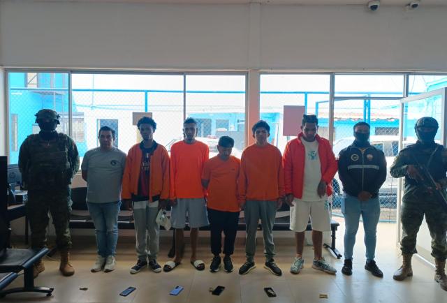Quito: Cae banda que coordinaba extorsiones y secuestros desde la cárcel de El Inca