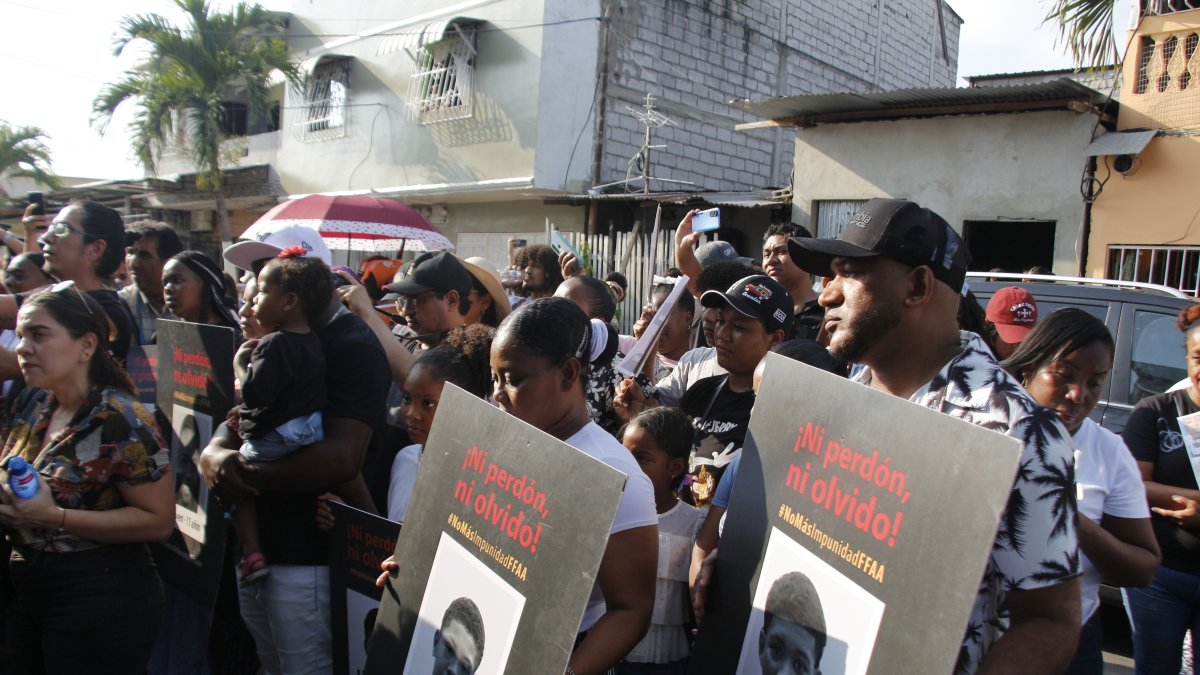 Los familiares y allegados de las víctimas organizaron una jornada al cumplirse un año de la desaparición de los menores.