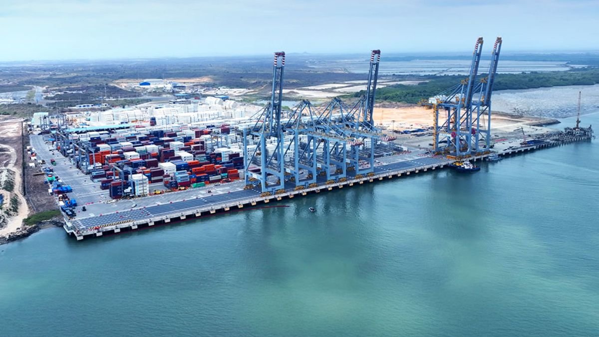 La expansión del muelle avanza mientras el puerto se prepara para aumentar su capacidad operativa.