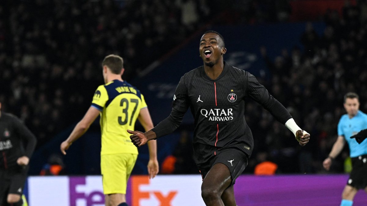 Willian Pacho es el mejor defensa del mundo.