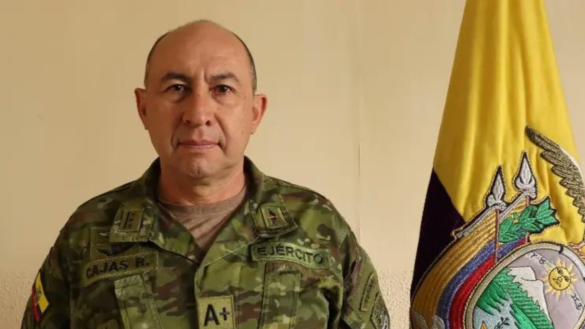 Ricardo Cajas, miembro de las fuerzas armadas, es el nuevo presidente de El Nacional.