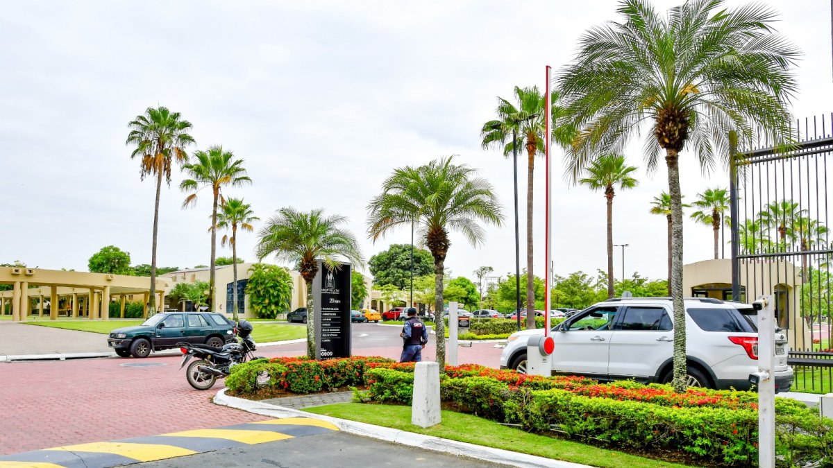 Parques de la Paz de La Aurora fue donde se veló y enterró a Mario Pineida.